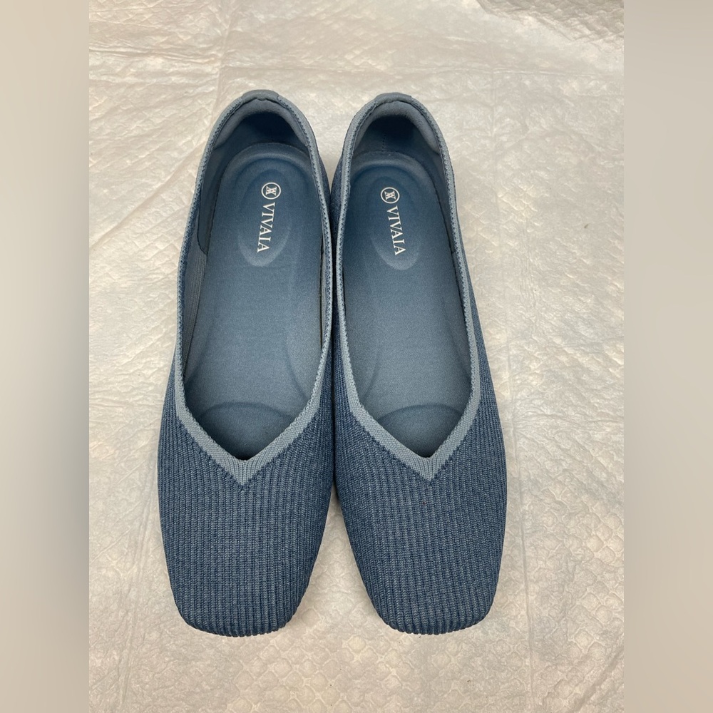 Vivaia women washable blue flat shoes, size 39.5, new without box